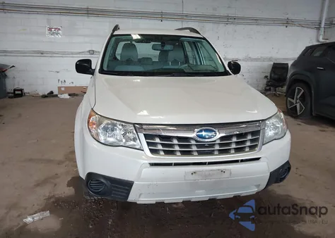 2012 Subaru Forester 2.5X из США, поврежденный, VIN JF2SHBBC5CH422132